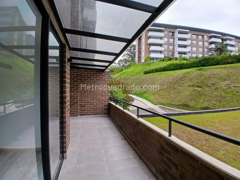 2BR Apartment in El Retiro (88 m²) - 3