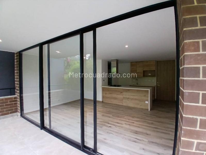 2BR Apartment in El Retiro (88 m²) - 4