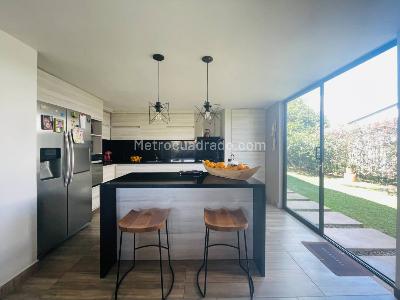 Casa de 3 alcobas en venta en San Nicolas, Rionegro, 800 m² · foto 10 de 20