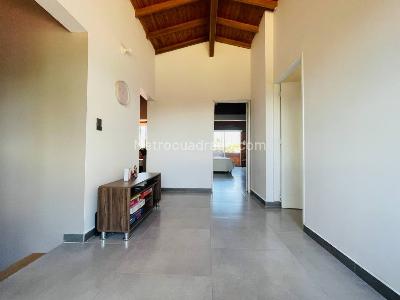 Casa de 3 alcobas en venta en San Nicolas, Rionegro, 800 m² · foto 16 de 20