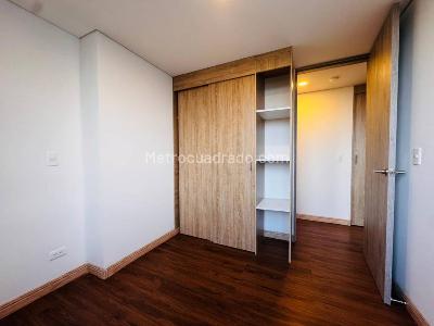 Apartamento de 3 alcobas en venta en San Nicolas, Rionegro, 74 m² · foto 13 de 15