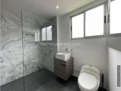 Casa de 4 alcobas en venta en San Nicolas, Rionegro, 449 m² · foto 13 de 14
