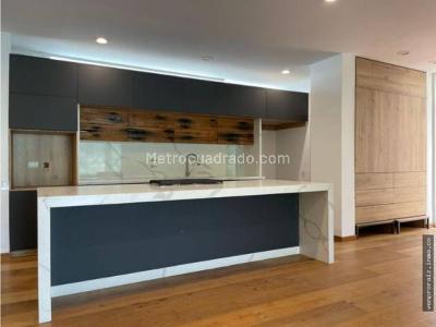 Casa de 4 alcobas en venta en San Nicolas, Rionegro, 449 m² · foto 4 de 14