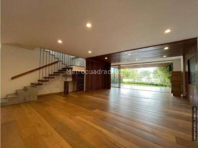 Casa de 4 alcobas en venta en San Nicolas, Rionegro, 449 m² · foto 5 de 14