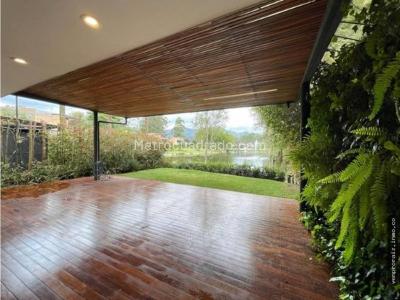 Casa de 4 alcobas en venta en San Nicolas, Rionegro, 449 m² · foto 6 de 14