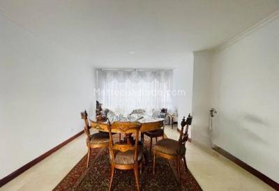 Apartamento de 3 alcobas en venta en Poblado Altos Del Poblado, Medellín, 230 m² · foto 13 de 20