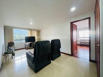 Apartamento de 3 alcobas en venta en Poblado Altos Del Poblado, Medellín, 230 m² · foto 15 de 20