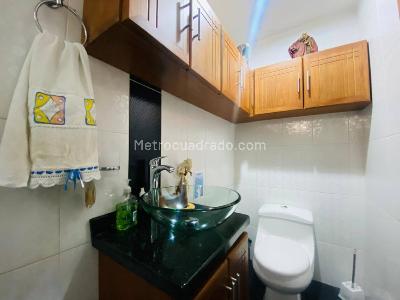 Casa de 4 alcobas en venta en San Nicolas, Rionegro, 150 m² · foto 5 de 20