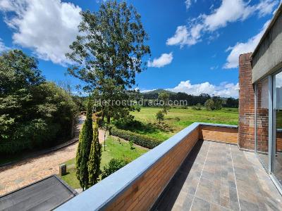 Casa de 5 alcobas en venta en San Nicolas, Rionegro, 449 m² · foto 12 de 20