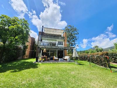 Casa de 5 alcobas en venta en San Nicolas, Rionegro, 449 m² · foto 8 de 20