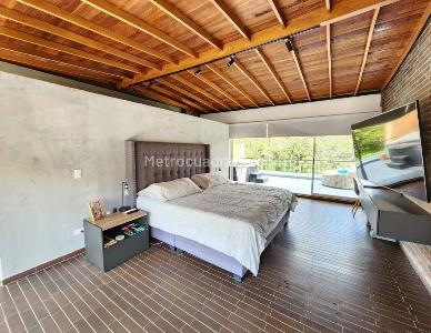 Casa de 5 alcobas en venta en San Nicolas, Rionegro, 449 m² · foto 9 de 20