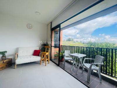 Apartamento de 2 alcobas en venta en San Nicolas, Rionegro, 58 m² · foto 3 de 20