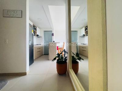 Apartamento de 2 alcobas en venta en San Nicolas, Rionegro, 58 m² · foto 9 de 20