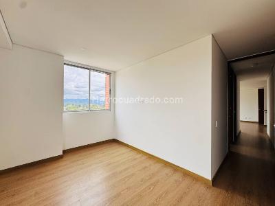 Apartamento de 3 alcobas en venta en San Antonio, Rionegro, 67 m² · foto 18 de 19