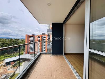 Apartamento de 3 alcobas en venta en San Antonio, Rionegro, 67 m² · foto 3 de 19