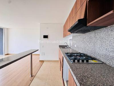 Apartamento de 3 alcobas en venta en San Antonio, Rionegro, 67 m² · foto 7 de 19