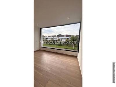 Casa de 5 alcobas en venta en San Nicolas, Rionegro, 235 m² · foto 7 de 18