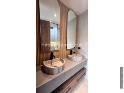 Casa de 5 alcobas en venta en San Nicolas, Rionegro, 235 m² · foto 9 de 18