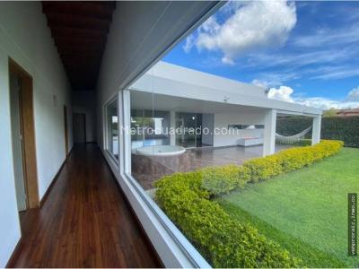 Casa de 4 alcobas en venta en San Nicolas, Rionegro, 1550 m² · foto 4 de 20
