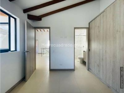 Casa de 4 alcobas en venta en San Nicolas, Rionegro, 220 m² · foto 11 de 20
