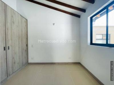 Casa de 4 alcobas en venta en San Nicolas, Rionegro, 220 m² · foto 12 de 20