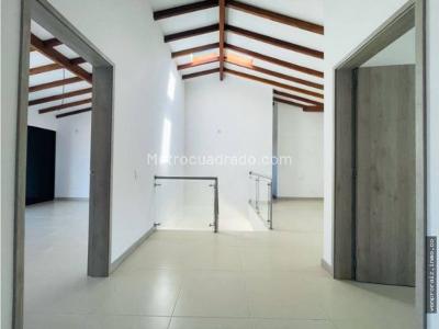 Casa de 4 alcobas en venta en San Nicolas, Rionegro, 220 m² · foto 14 de 20