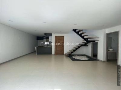 Casa de 4 alcobas en venta en San Nicolas, Rionegro, 220 m² · foto 3 de 20
