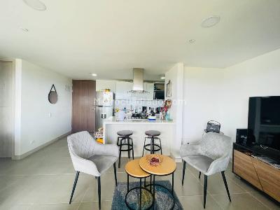 Apartamento de 3 alcobas en venta en San Nicolas, Rionegro, 74 m² · foto 5 de 19