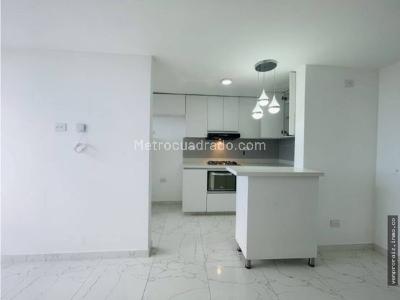 Apartamento de 2 alcobas en venta en San Nicolas, Rionegro, 55 m² · foto 4 de 20