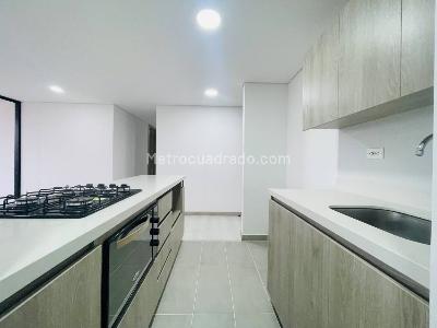 Apartamento de 3 alcobas en venta en San Antonio, Rionegro, 85 m² · foto 3 de 20
