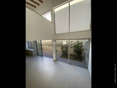 Casa de 3 alcobas en venta en Gualanday, Rionegro, 160 m² · foto 2 de 20