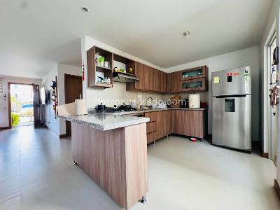 Casa de 3 alcobas en venta en San Antonio, Rionegro, 131 m² · foto 6 de 20