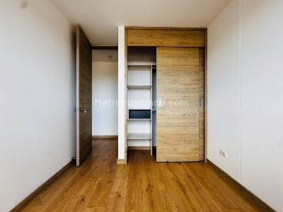 Apartamento de 3 alcobas en venta en San Antonio, Rionegro, 80 m² · foto 13 de 20