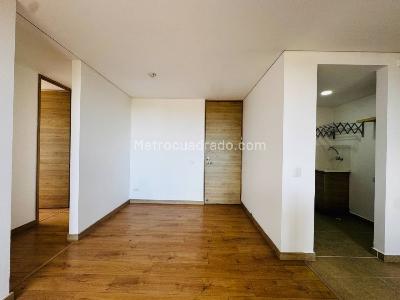 Apartamento de 3 alcobas en venta en San Antonio, Rionegro, 80 m² · foto 6 de 20