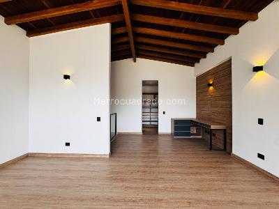 Casa de 4 alcobas en venta en San Nicolas, Rionegro, 253 m² · foto 15 de 20