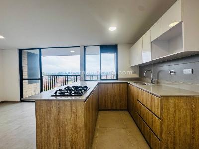 Apartamento de 2 alcobas en venta en Rionegro, Rionegro, 65 m² · foto 2 de 16