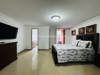 Apartamento de 4 alcobas en venta en Medellin, Medellín, 250 m² · foto 11 de 20
