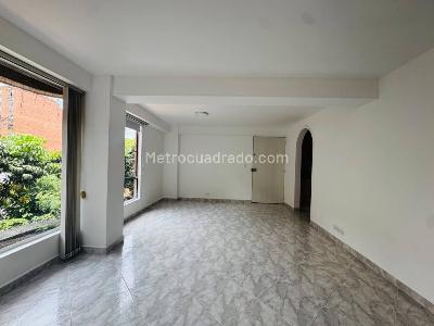 Apartamento de 3 alcobas en venta en La Castellana, Medellín, 77 m² · foto 6 de 20