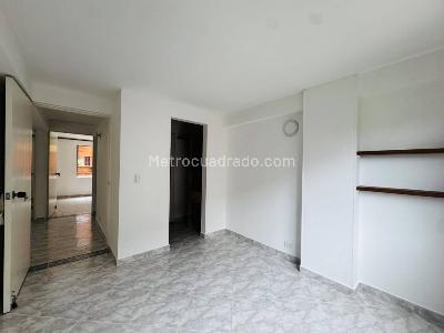 Apartamento de 3 alcobas en venta en La Castellana, Medellín, 77 m² · foto 10 de 20