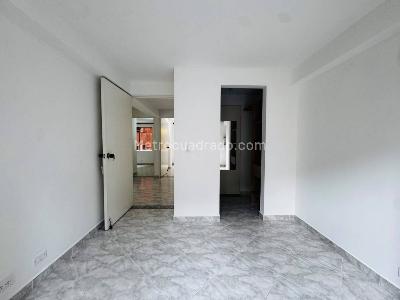 Apartamento de 3 alcobas en venta en La Castellana, Medellín, 77 m² · foto 11 de 20