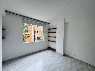 Apartamento de 3 alcobas en venta en La Castellana, Medellín, 77 m² · foto 12 de 20