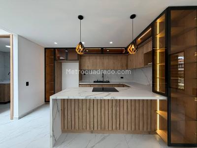 Casa de 3 alcobas en arriendo en San Antonio, Rionegro, 174 m² · foto 2 de 20