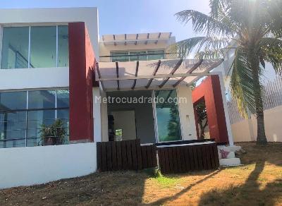 Casa de 3 alcobas en venta en Puerto Colombia, Barranquilla, 927 m² · foto 2 de 19