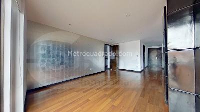 Apartamento de 3 alcobas en venta en San Patricio, Bogotá, 177 m² · foto 3 de 20