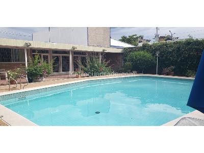 Casa de 5 alcobas en venta en La Magdalena, Girardot, 598 m² · foto 2 de 20