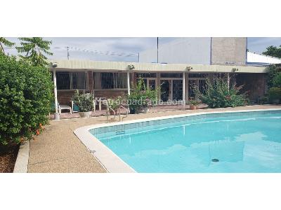 Casa de 5 alcobas en venta en La Magdalena, Girardot, 598 m² · foto 3 de 20