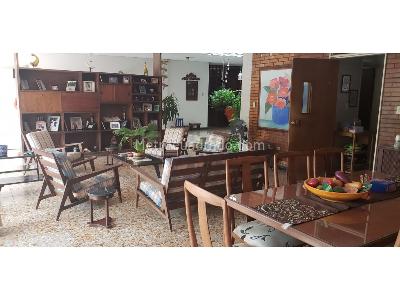 Casa de 5 alcobas en venta en La Magdalena, Girardot, 598 m² · foto 4 de 20
