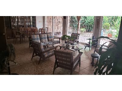 Casa de 5 alcobas en venta en La Magdalena, Girardot, 598 m² · foto 7 de 20