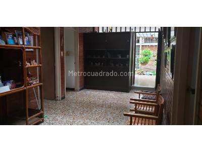 Casa de 5 alcobas en venta en La Magdalena, Girardot, 598 m² · foto 9 de 20