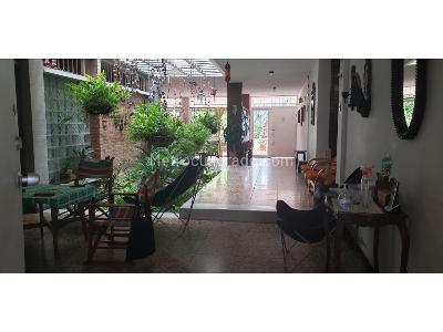 Casa de 5 alcobas en venta en La Magdalena, Girardot, 598 m² · foto 13 de 20
